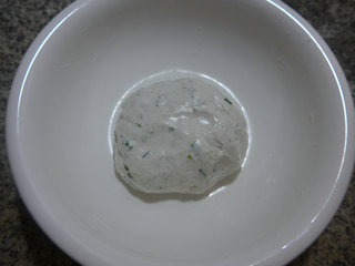 椒盐香葱<a href=/shicai/mimian/NuoMi/index.html target=_blank><u>糯米</u></a>条