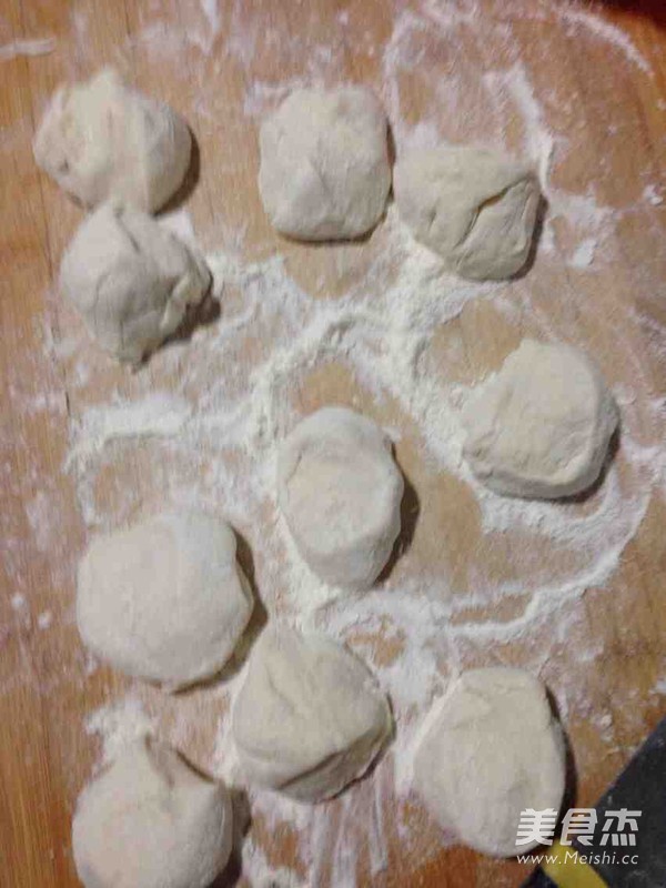 <a href=/shicai/rouqin/ZhuRou/index.html target=_blank><u>猪肉</u></a>大葱蒸包的做法