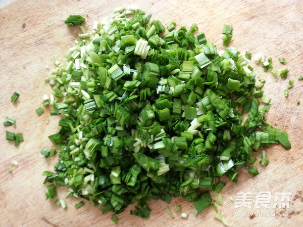 <a href=/shicai/mimian/HuangMiMian/index.html target=_blank><u><a href=/shicai/mimian/HuangMi/index.html target=_blank><u>黄米</u></a>面</u></a><a href=/shicai/rouqin/JiDan/index.html target=_blank><u>鸡蛋</u></a><a href=/shicai/shucai/JiuCai/index.html target=_blank><u>韭菜</u></a>饼的做法