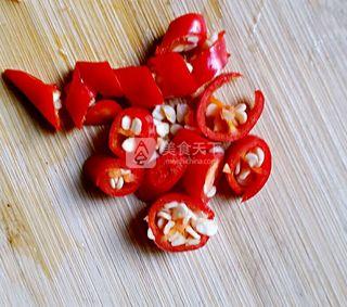 <a href=/shicai/shucai/JiuCai/index.html target=_blank><u>韭菜</u></a>炒<a href=/shicai/mimian/XiangGan/index.html target=_blank><u>香干</u></a>