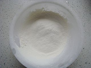 六寸中空海绵蛋糕