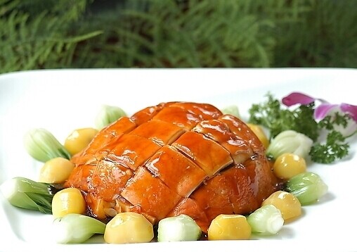 <a href=/shicai/guopin/LiZi/index.html target=_blank><u>栗子</u></a>黄焖鸡