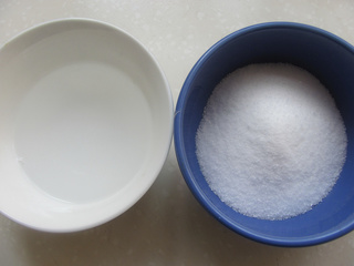 流油咸<a href=/shicai/rouqin/YaDan/index.html target=_blank><u>鸭蛋</u></a>