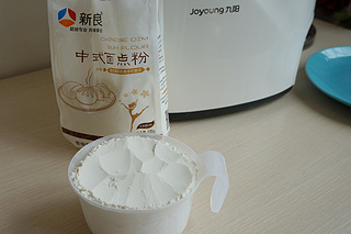 <a href=/shicai/rouqin/ZhuRou/index.html target=_blank><u>猪肉</u></a><a href=/shicai/guopin/Xing/index.html target=_blank><u>杏</u></a>鲍菇水饺