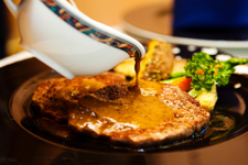 <a href=/shicai/diaoweipin/HeiHuJiao/index.html target=_blank><u>黑胡椒</u></a><a href=/shicai/rouqin/NiuPai/index.html target=_blank><u>牛排</u></a>的做法大全