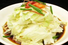 糖<a href=/shicai/diaoweipin/Cu/index.html target=_blank><u>醋</u></a><a href=/shicai/shucai/BaiCai/index.html target=_blank><u>白菜</u></a>的做法