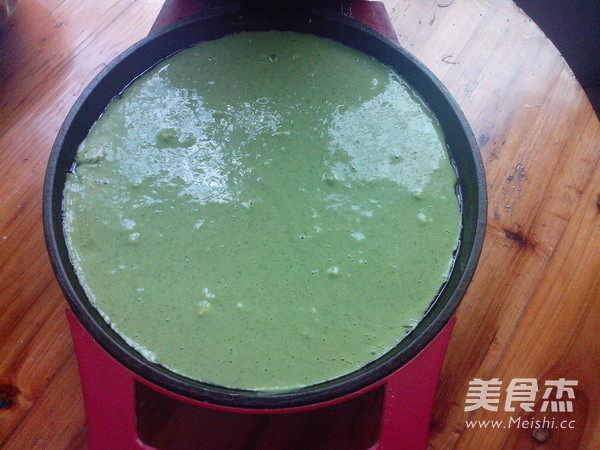 <a href=/shicai/shucai/BoCai/index.html target=_blank><u>菠菜</u></a><a href=/shicai/rouqin/JiDan/index.html target=_blank><u>鸡蛋</u></a>饼的做法