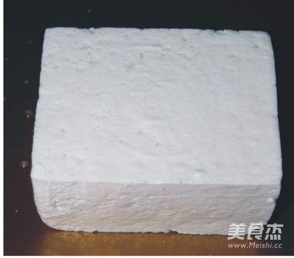 客家酿<a href=/shicai/mimian/DouFu/index.html target=_blank><u>豆腐</u></a>的做法
