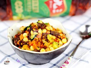 什锦<a href=/shicai/rouqin/NiuRou/index.html target=_blank><u>牛肉</u></a>丁