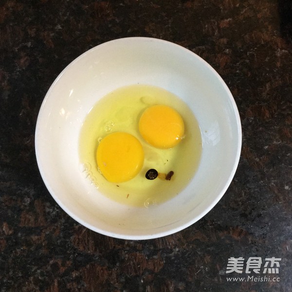 <a href=/shicai/shucai/XiHongShi/index.html target=_blank><u>西红柿</u></a>松柳<a href=/shicai/rouqin/JiDan/index.html target=_blank><u>鸡蛋</u></a>粉的做法