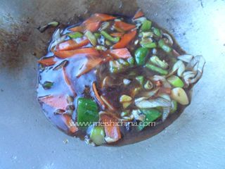 东北烧<a href=/shicai/shucai/QieZi/index.html target=_blank><u>茄子</u></a>