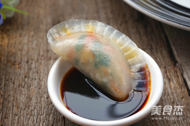 <a href=/shicai/shucai/JiuCai/index.html target=_blank><u>韭菜</u></a>蒸饺的做法