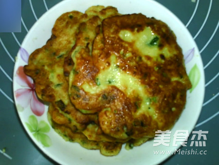 葱香<a href=/shicai/rouqin/JiDan/index.html target=_blank><u>鸡蛋</u></a><a href=/shicai/shucai/ShanYao/index.html target=_blank><u>山药</u></a>饼的做法