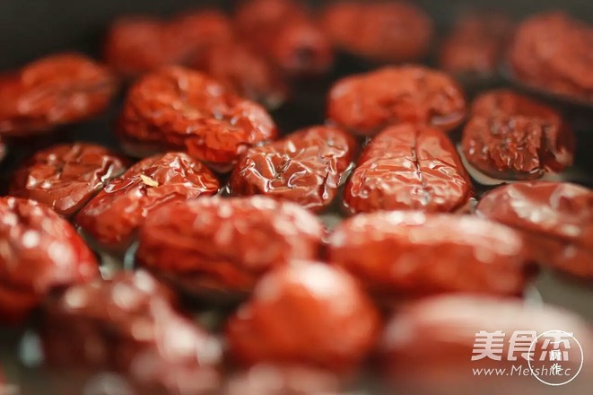 芈月传 红<a href=/shicai/guopin/Zao/index.html target=_blank><u>枣</u></a>汤的做法