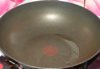 红烧<a href=/shicai/rouqin/PaiGu/index.html target=_blank><u>排骨</u></a>