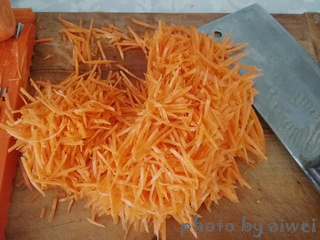 <a href=/shicai/shucai/HuLuoBo/index.html target=_blank><u>胡<a href=/shicai/shucai/LuoBo/index.html target=_blank><u>萝卜</u></a></u></a>素丸子