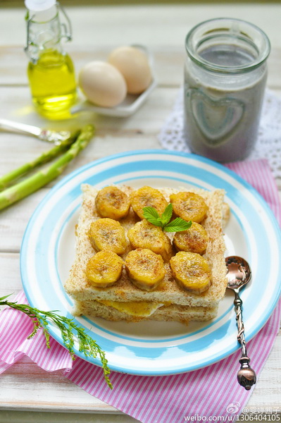 肉桂<a href=/shicai/guopin/XianJiao/index.html target=_blank><u>香蕉</u></a><a href=/shicai/guopin/HuaSheng/index.html target=_blank><u>花生</u></a>酱土司