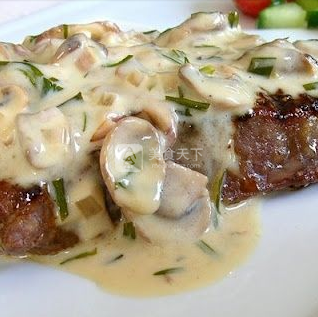 <a href=/shicai/shucai/MoGu/index.html target=_blank><u>蘑菇</u></a>龙蒿<a href=/shicai/mimian/NaiYou/index.html target=_blank><u>奶油</u></a>味<a href=/shicai/rouqin/NiuPai/index.html target=_blank><u>牛排</u></a>