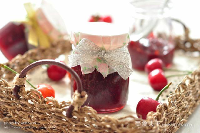 樱<a href=/shicai/guopin/Tao/index.html target=_blank><u>桃</u></a>果酱