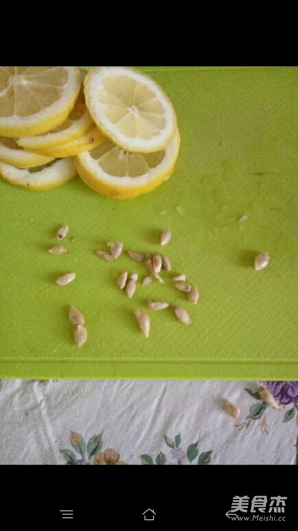 <a href=/shicai/guopin/NingMeng/index.html target=_blank><u>柠檬</u></a><a href=/shicai/guopin/GuoPu/index.html target=_blank><u>果脯</u></a>的做法