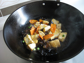 家常烧<a href=/shicai/mimian/DouFu/index.html target=_blank><u>豆腐</u></a>