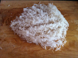 炸<a href=/shicai/shucai/BaiLuoBo/index.html target=_blank><u>白<a href=/shicai/shucai/LuoBo/index.html target=_blank><u>萝卜</u></a></u></a>丸子