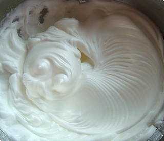 <a href=/shicai/guopin/ManYueMei/index.html target=_blank><u>蔓越莓</u></a><a href=zt/qifengdg target=_blank><u>戚风蛋糕</u></a>