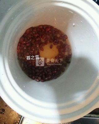 <a href=/shicai/mimian/HongDou/index.html target=_blank><u>红豆</u></a>薏仁营养汤