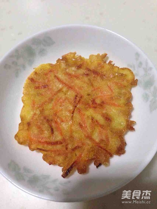 <a href=/shicai/shucai/HuLuoBo/index.html target=_blank><u>胡<a href=/shicai/shucai/LuoBo/index.html target=_blank><u>萝卜</u></a></u></a>丝饼的做法