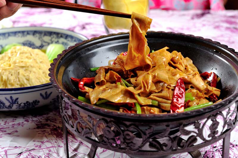 <a href=/shicai/mimian/DouFu/index.html target=_blank><u>豆腐</u></a>皮的做法大全3