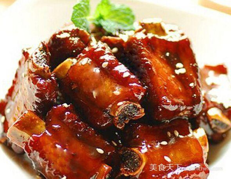 糖<a href=/shicai/diaoweipin/Cu/index.html target=_blank><u>醋</u></a><a href=/shicai/rouqin/PaiGu/index.html target=_blank><u>排骨</u></a>