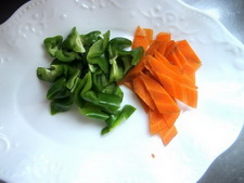 脆辣<a href=/shicai/rouqin/JiZhen/index.html target=_blank><u>鸡胗</u></a>步骤3