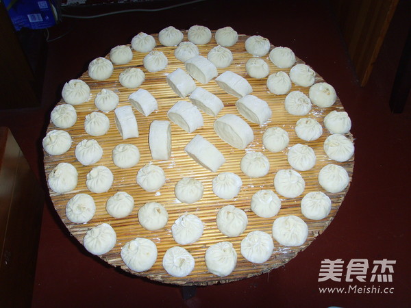 梅菜鲜肉包的做法