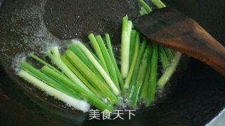 <a href=/shicai/diaoweipin/CongYou/index.html target=_blank><u>葱油</u></a>拌蔬菜面