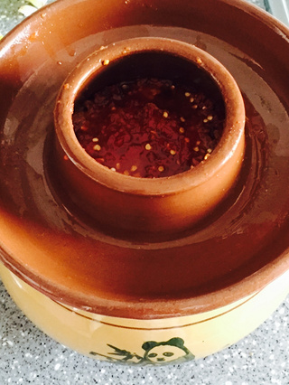 <a href=/shicai/shucai/LaJiao/index.html target=_blank><u>辣椒</u></a>酱