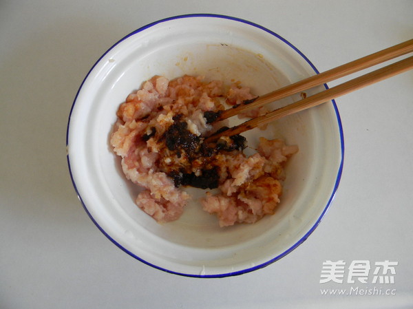 清蒸<a href=/shicai/mimian/DouFu/index.html target=_blank><u>豆腐</u></a>狮子头的做法