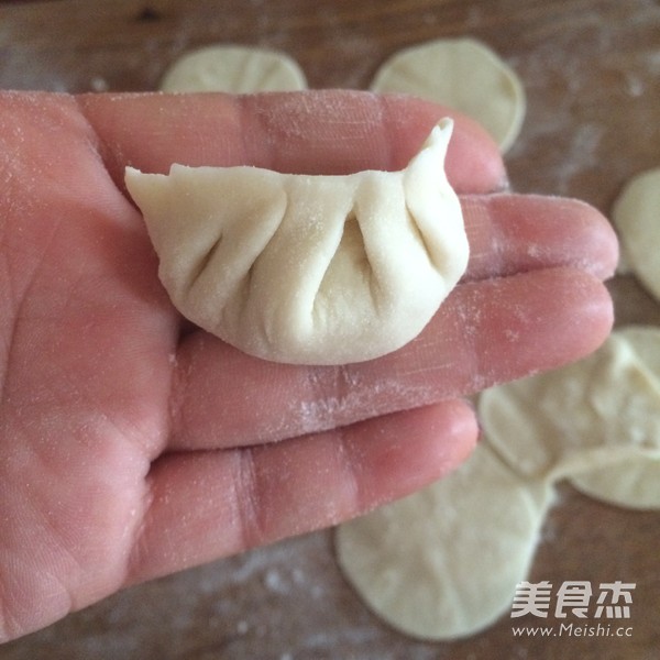 <a href=/shicai/shucai/HuLuoBo/index.html target=_blank><u>胡<a href=/shicai/shucai/LuoBo/index.html target=_blank><u>萝卜</u></a></u></a>水饺的做法