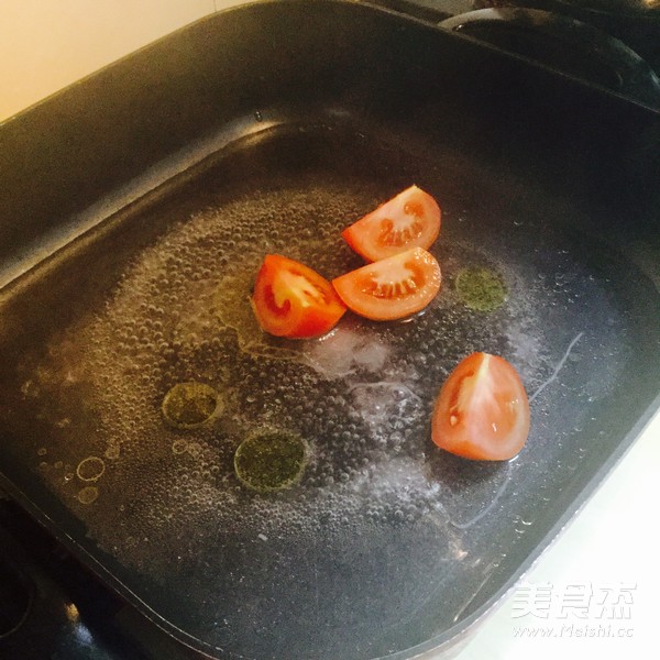 番茄<a href=/shicai/mimian/MiFen/index.html target=_blank><u>米粉</u></a>的做法