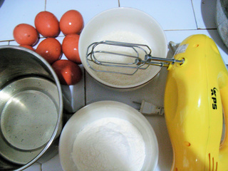 我的<a href=zt/qifengdg target=_blank><u>戚风蛋糕</u></a>