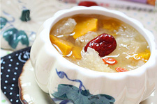 <a href=/shicai/shucai/YinEr/index.html target=_blank><u>银耳</u></a>汤