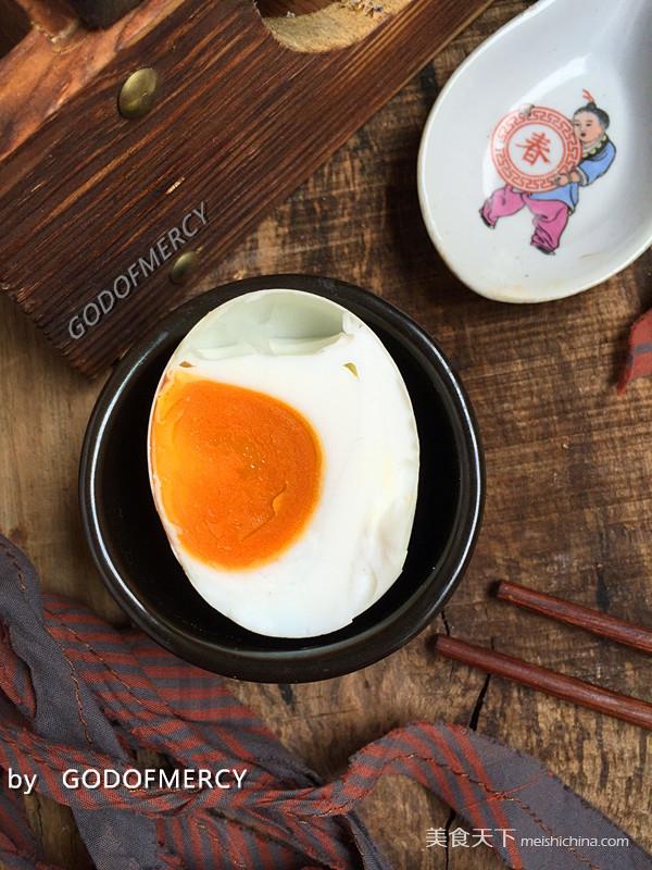 咸<a href=/shicai/rouqin/YaDan/index.html target=_blank><u>鸭蛋</u></a>