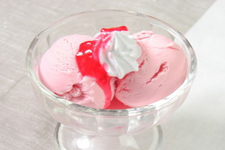 <a href=/shicai/guopin/CaoMei/index.html target=_blank><u>草莓</u></a>冰激凌,<a href=/shicai/guopin/CaoMei/index.html target=_blank><u>草莓</u></a>冰激凌的做法,<a href=/shicai/guopin/CaoMei/index.html target=_blank><u>草莓</u></a>冰淇淋