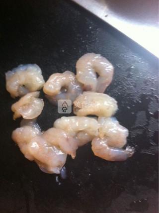 <a href=/shicai/shucai/XiHuLu/index.html target=_blank><u>西葫芦</u></a>炒虾仁鸡片