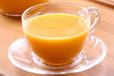 <a href=/shicai/mimian/YuMi/index.html target=_blank><u>玉米</u></a><a href=/shicai/shucai/HuLuoBo/index.html target=_blank><u>胡<a href=/shicai/shucai/LuoBo/index.html target=_blank><u>萝卜</u></a></u></a>汁