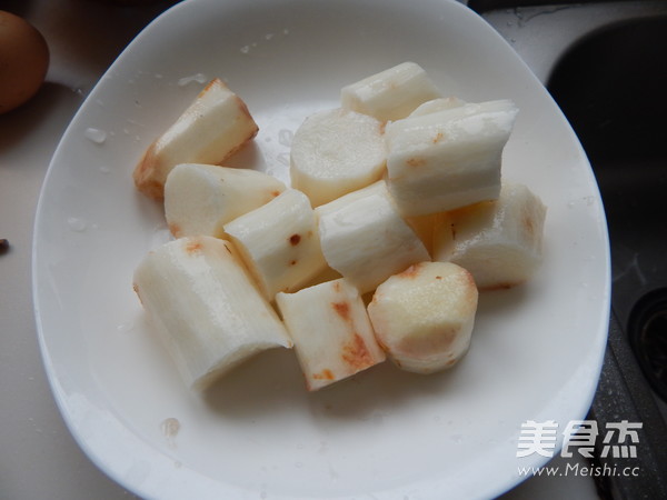 <a href=/shicai/shucai/XiHongShi/index.html target=_blank><u>西红柿</u></a><a href=/shicai/shucai/ShanYao/index.html target=_blank><u>山药</u></a>大骨汤的做法