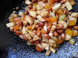 宫爆<a href=/shicai/guopin/Xing/index.html target=_blank><u>杏</u></a>鲍菇