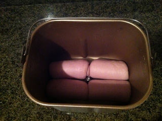 <a href=/shicai/shucai/ZiGanLan/index.html target=_blank><u>紫甘蓝</u></a>汁<a href=/shicai/mimian/MianBao/index.html target=_blank><u>面包</u></a>