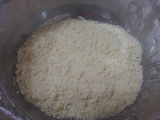 果干香酥粒<a href=/shicai/mimian/MianBao/index.html target=_blank><u>面包</u></a>