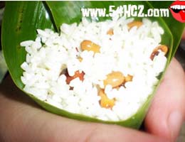 <a href=/shicai/mimian/HongDou/index.html target=_blank><u>红豆</u></a><a href=zt/zongzi target=_blank><u>粽子的做法</u></a>5