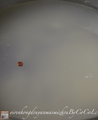 薏仁<a href=/shicai/mimian/HongDou/index.html target=_blank><u>红豆</u></a><a href=/shicai/mimian/YanMai/index.html target=_blank><u>燕麦</u></a>米粥